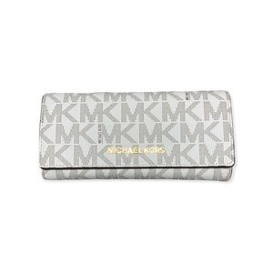 Michael Kors jet set travel wallet